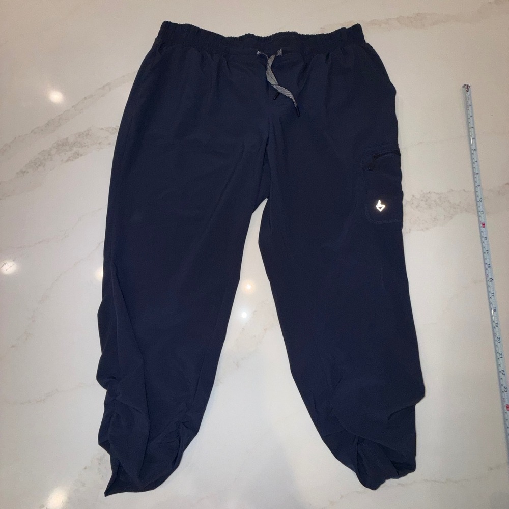 Happy Camper by Torrid Navy Blue Ruched Cargo Active Jogger Pants Women 1 Plus